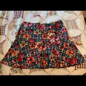 Xhilaration, floral mini skirt
